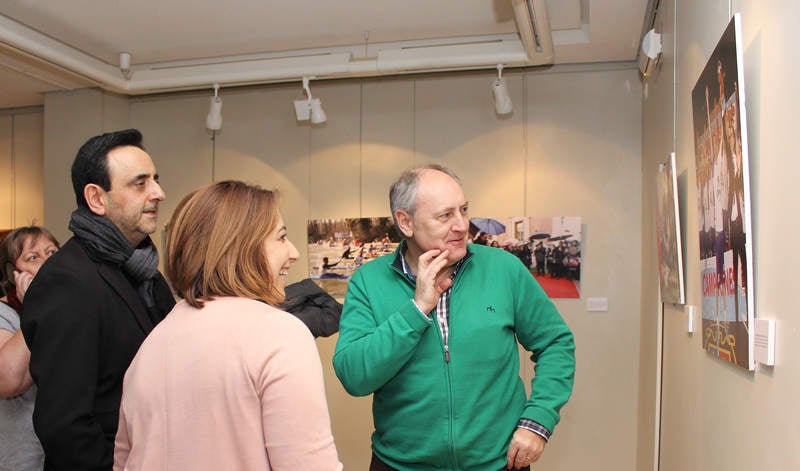 Inauguración de la exposición &#039;Un año en imágenes 2016&#039; de Palencia (1/2)