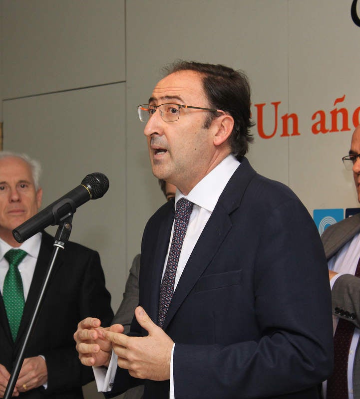 Inauguración de la exposición &#039;Un año en imágenes 2016&#039; de Palencia (1/2)