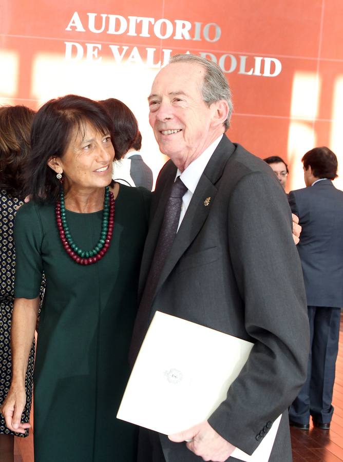 17.10.11 Elisa Delibes y Jose Manuel Blecua, presidente de la Real Academia Española, en la inauguración de la Fundación Miguel Delibes.