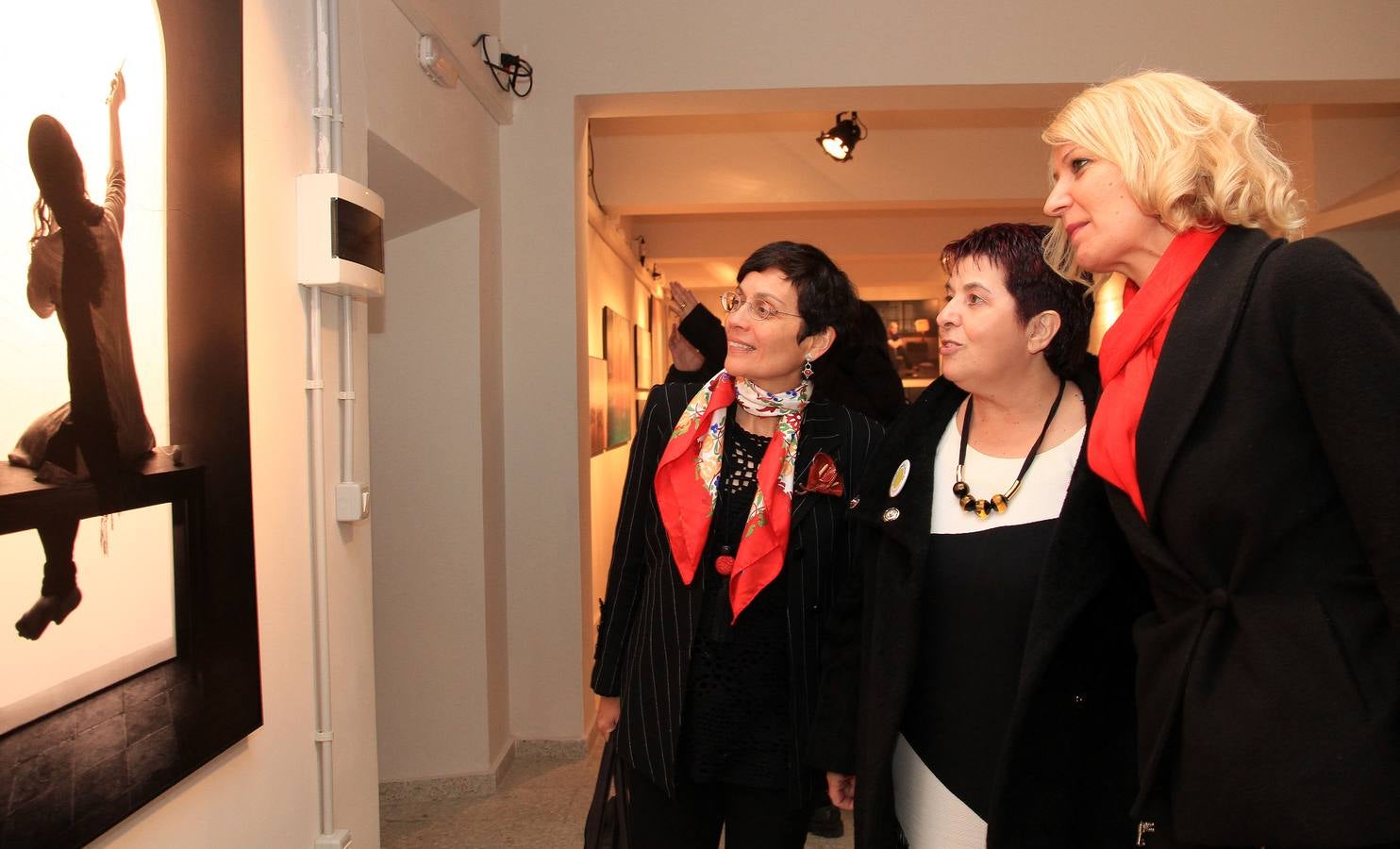 Las salas de La Cárcel Centro de Creación de Segovia inaugura las exposiciones &#039;Miradas paralelas. Irán-España: fotógrafos en el espejo&#039; y &#039;Aliadas&#039;