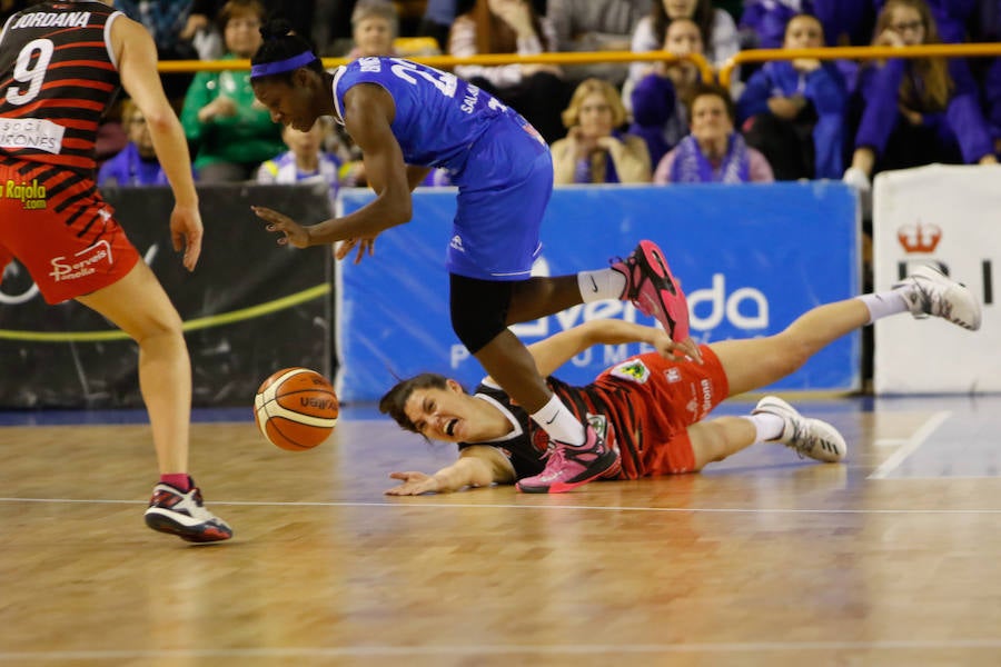 Victoria del Perfumerías Avenida ante el Girona (67-60)