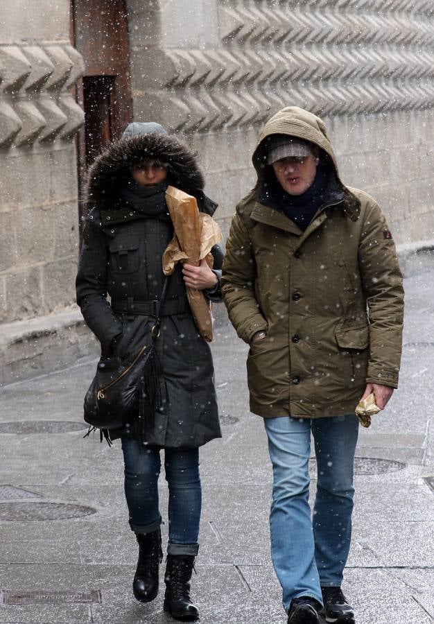 Jornada de frío invernal y nieve en Segovia