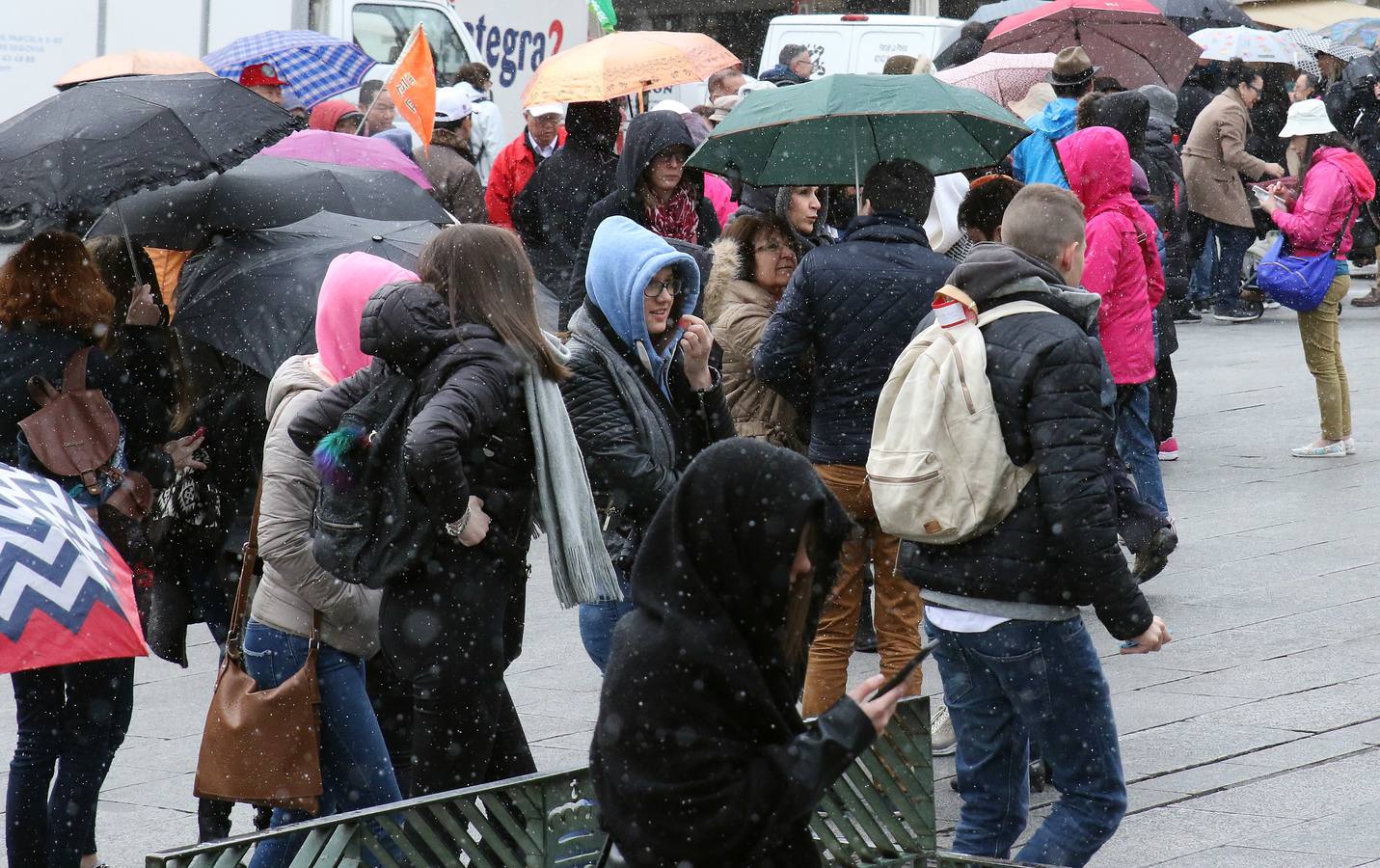 Jornada de frío invernal y nieve en Segovia