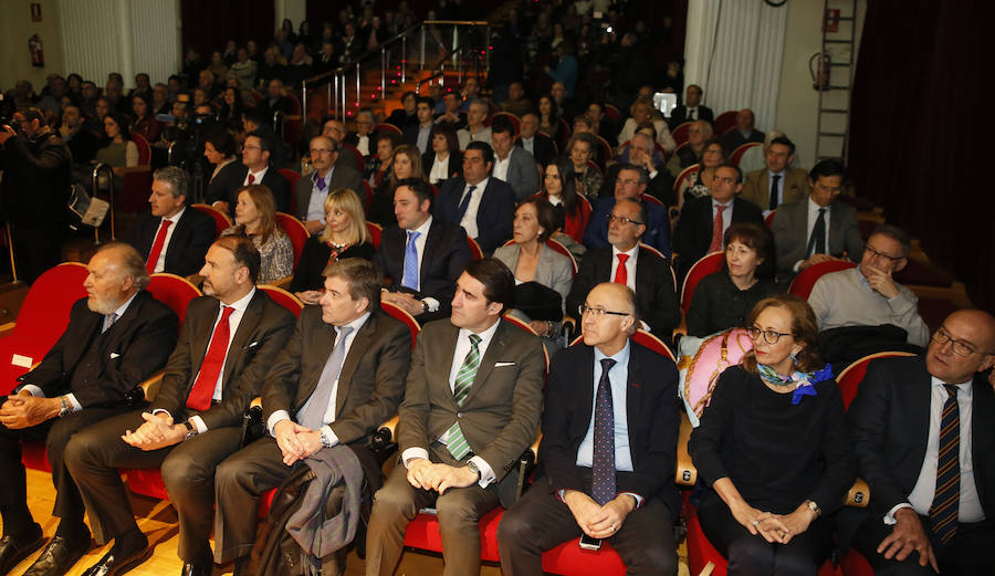 Entrega de la Orden de San Raimundo a Zenón García