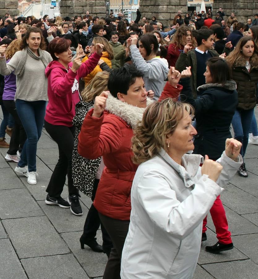 Segovia busca el récord Guinness de personas bailando la jota