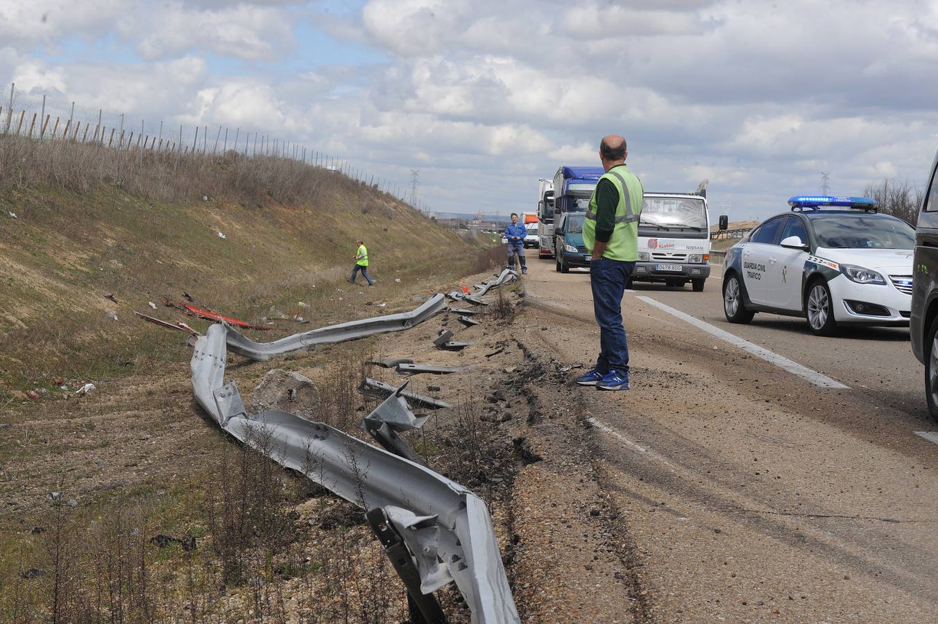 Accidente de tráfico en la A-6, a la altura de la localidad vallisoletana de Rueda