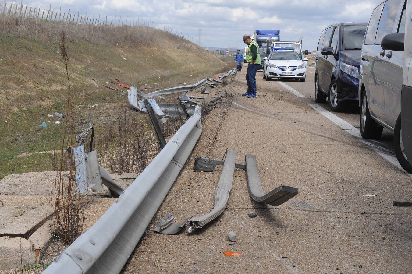 Accidente de tráfico en la A-6, a la altura de la localidad vallisoletana de Rueda