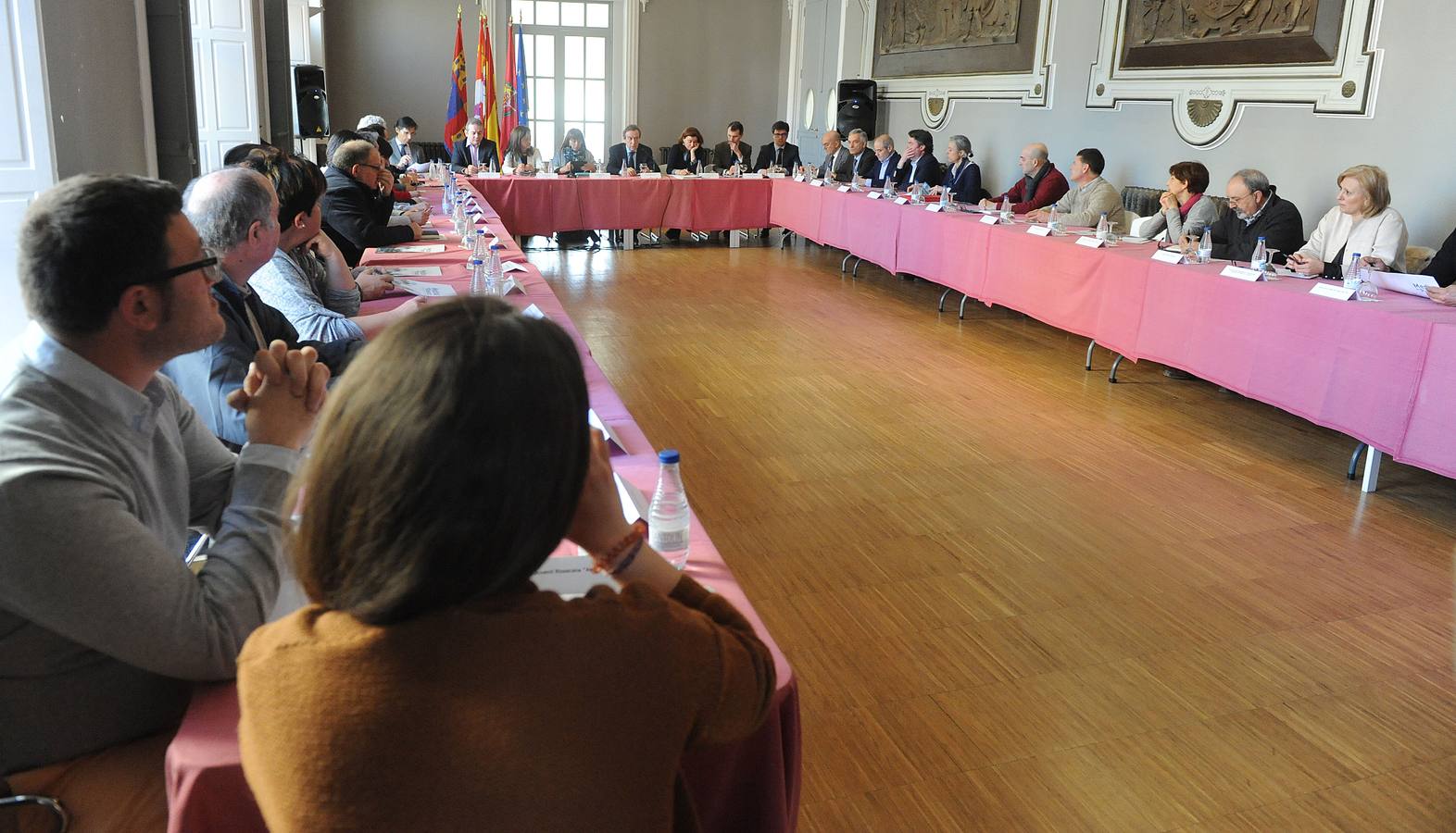 José Antonio de Santiago-Juárez preside en Medina de Rioseco el Consejo de Dirección Abierto