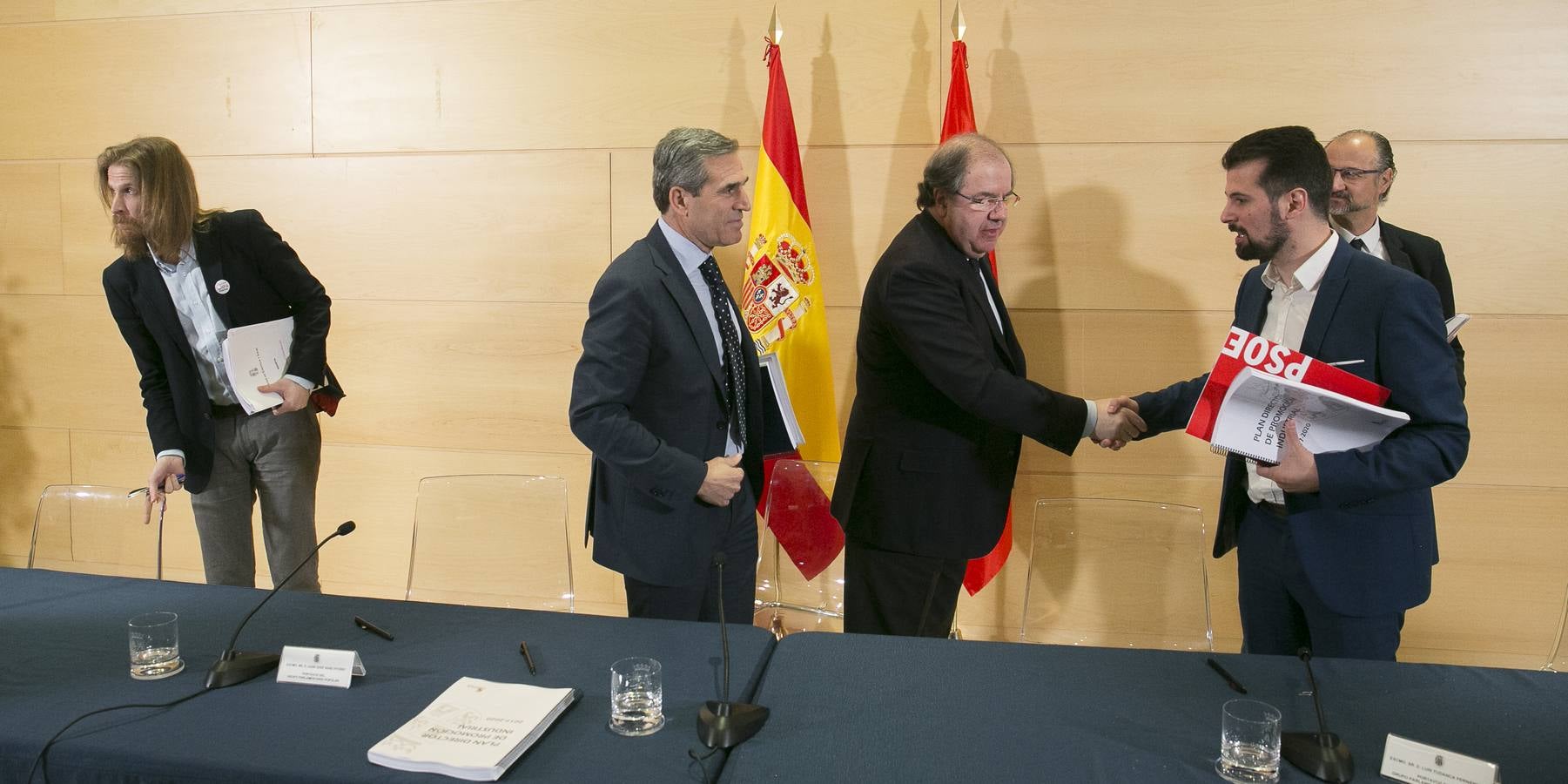 Firma del pacto por la reindustrialización de Castilla y León