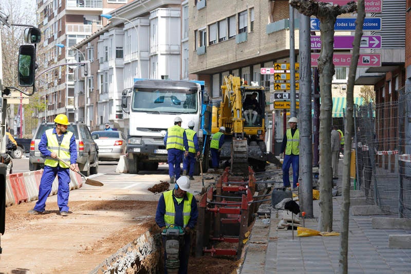Obras del colector en la avenida Castilla de Palencia