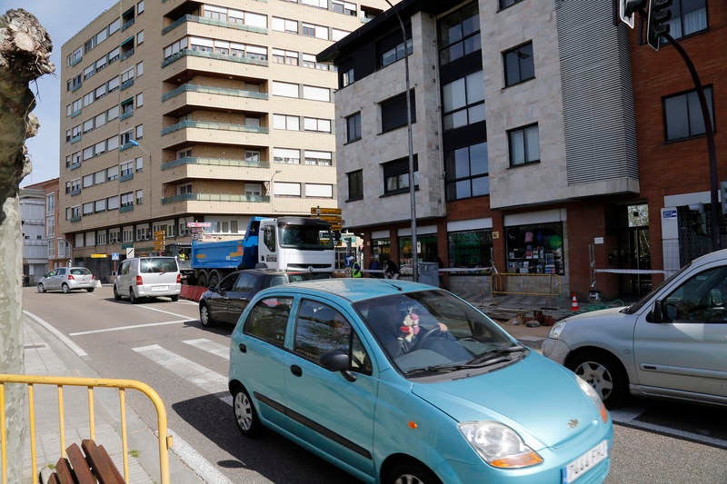 Obras del colector en la avenida Castilla de Palencia
