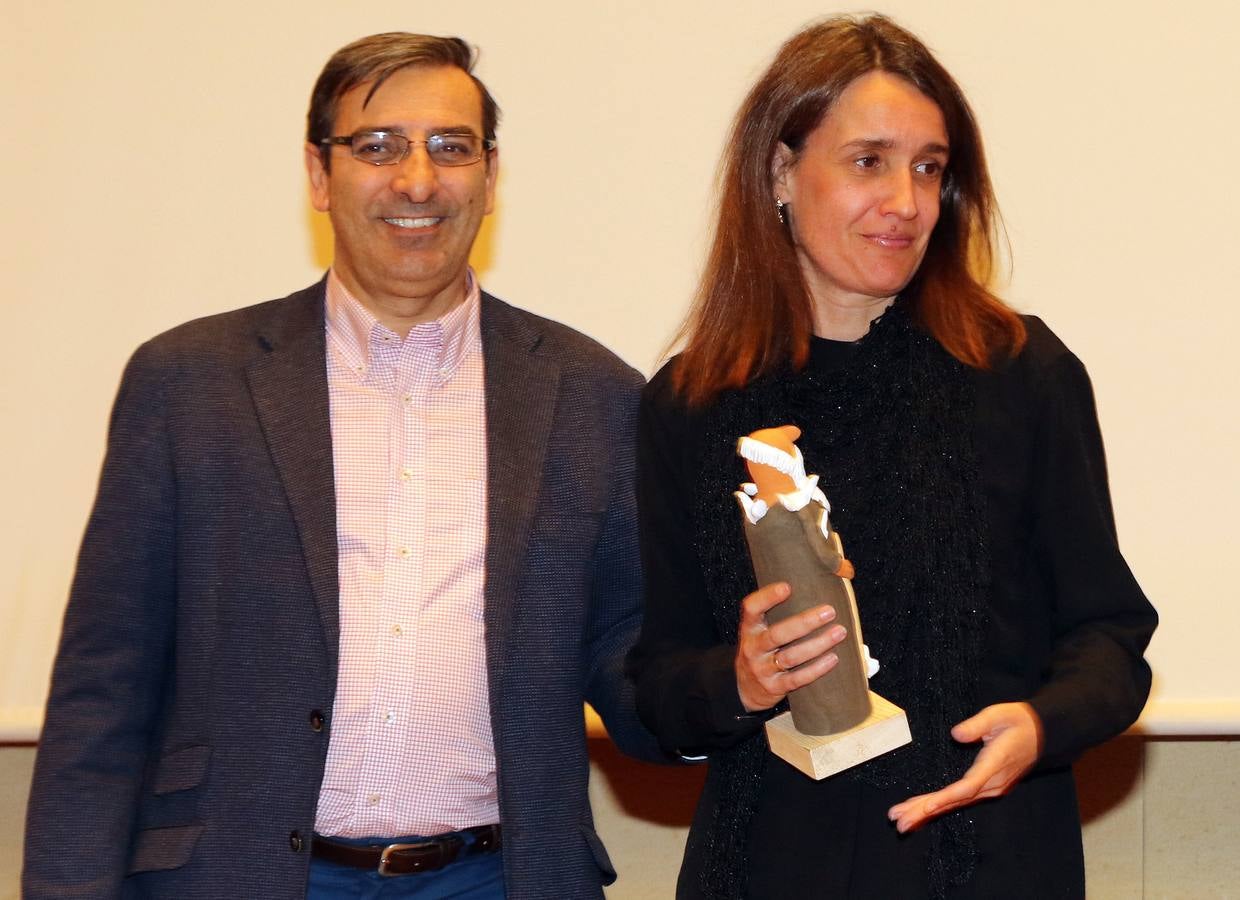 La Agrupación Segoviana de Empresarios del Transporte entrega los Acueductos de Plata