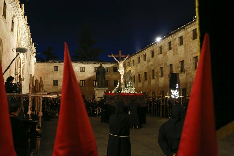 Procesión del Silencio de la Hermandad Universitaria de Salamanca