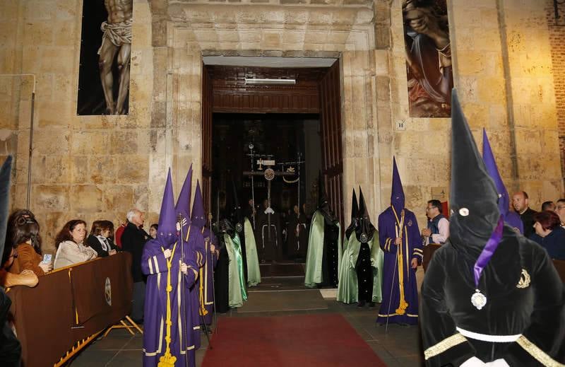 Procesión de Luz y Tinieblas en Palencia