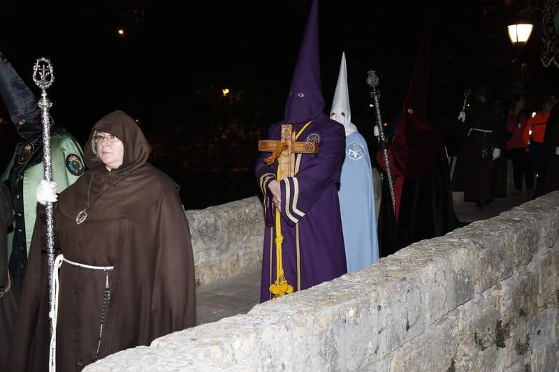 Procesión de Luz y Tinieblas en Palencia