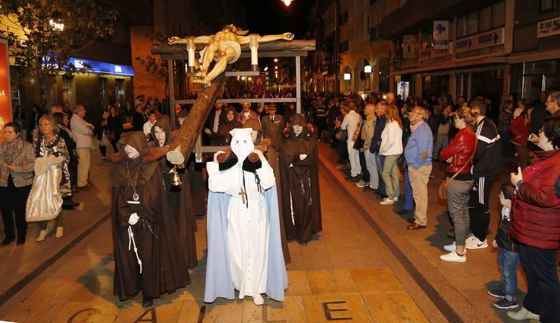 Procesión de Luz y Tinieblas en Palencia