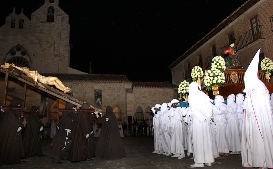 Procesión de la Quinta Angustia en Palencia