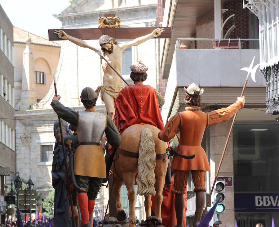 Procesión de Los Pasos en Palencia (1/2)