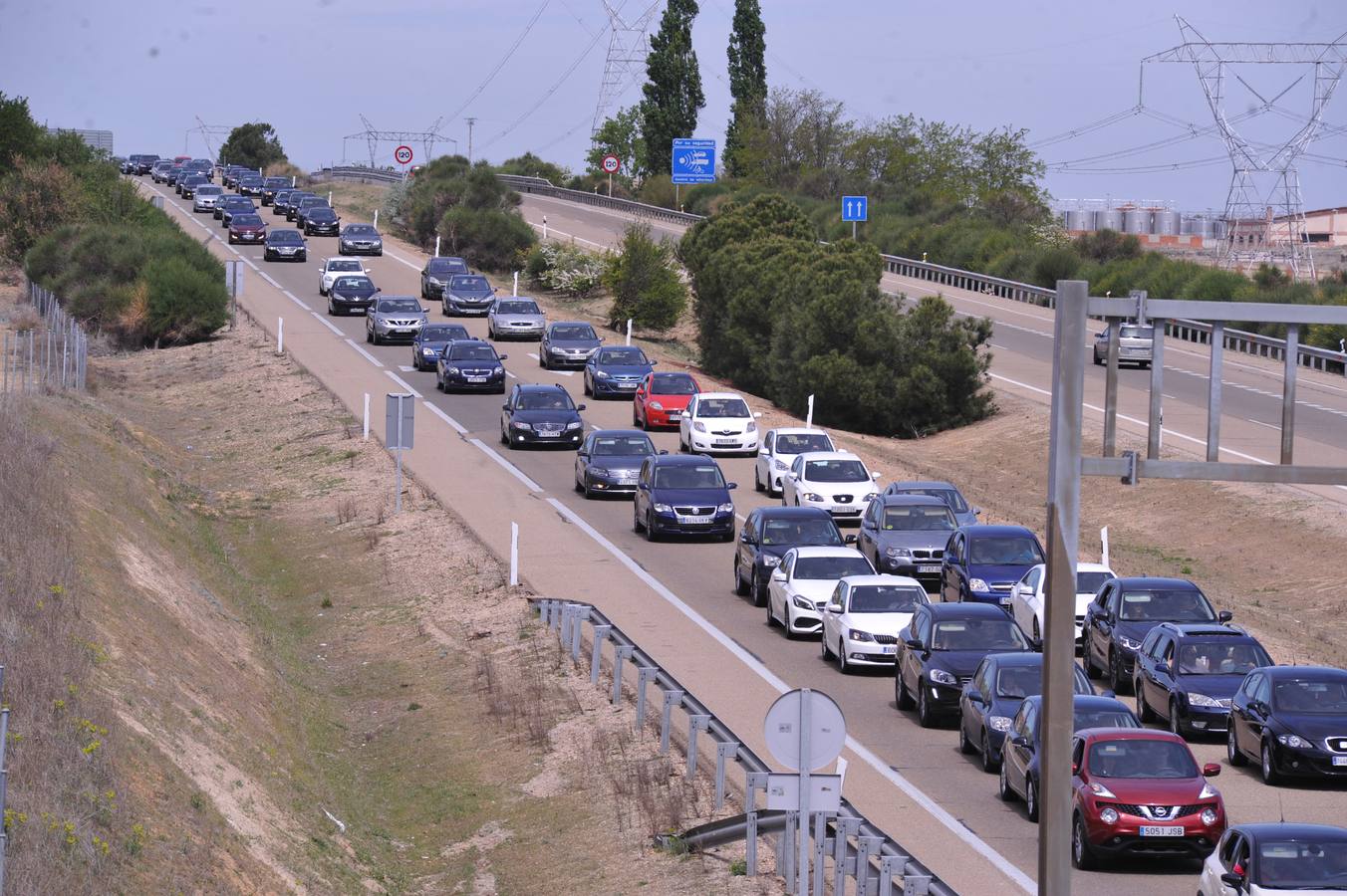 Atasco en la A-6 a la altura de Rueda