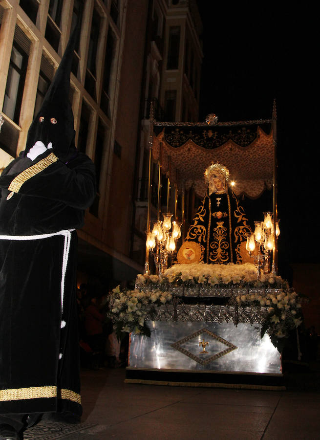 Procesión de la Virgen de la Soledad en Palencia