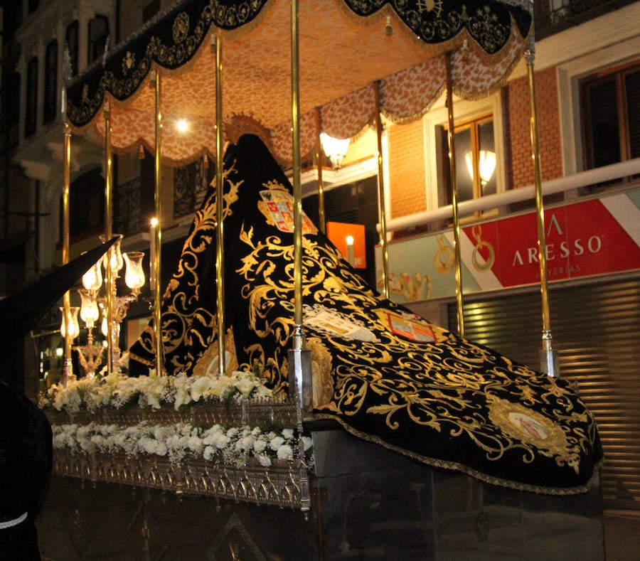 Procesión de la Virgen de la Soledad en Palencia