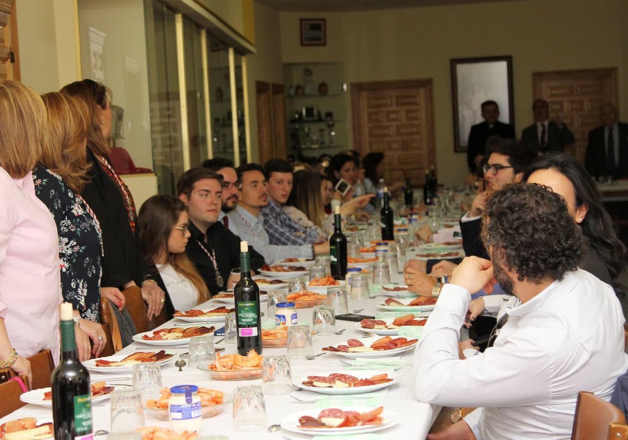 Día de fiesta y colación en las cofradías palentinas