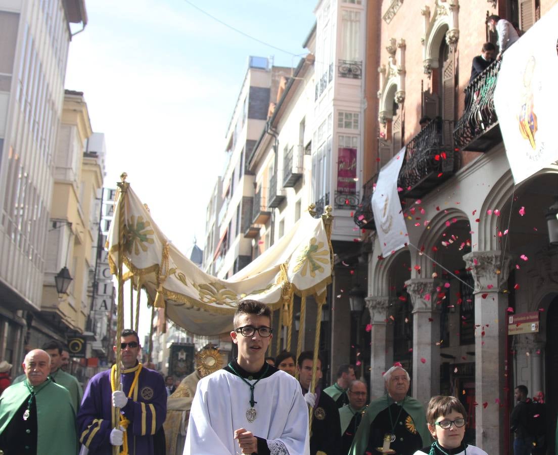 El Rompimineto del Velo pone fin a la Semana Santa palentina