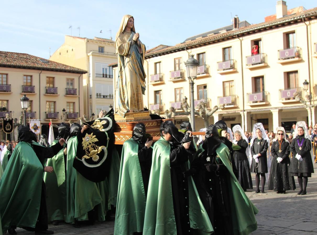 El Rompimineto del Velo pone fin a la Semana Santa palentina