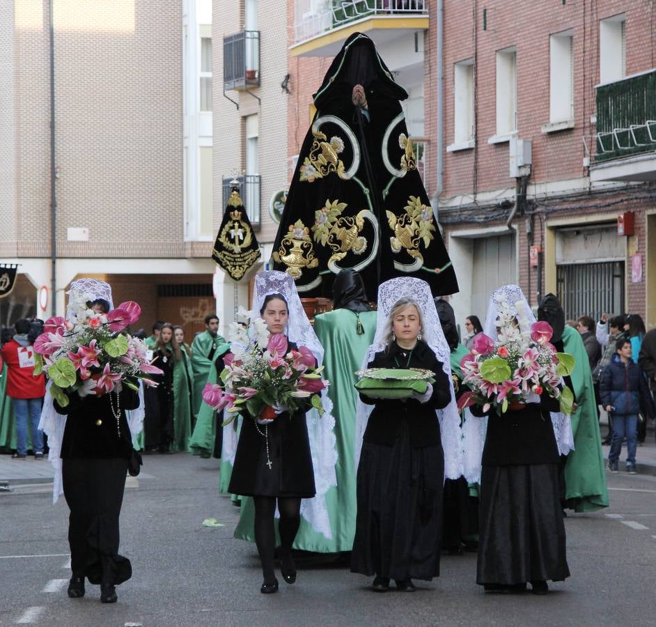 El Rompimineto del Velo pone fin a la Semana Santa palentina