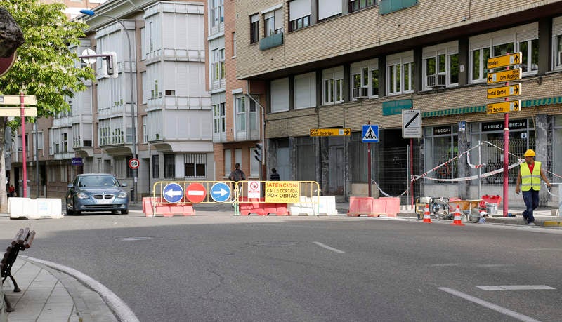 Corte de tráfico en la avenida de Castilla de Palencia por las obras del colector
