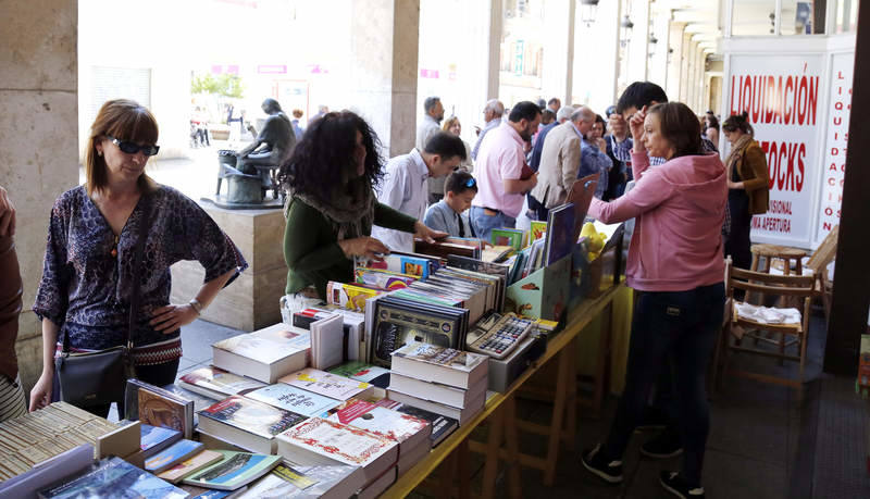 Día del Libro en la Calle Mayor de Palencia