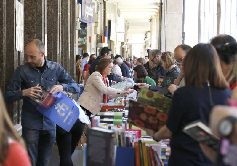 Día del Libro en la Calle Mayor de Palencia
