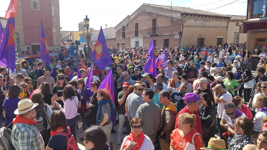 Intervenciones ante el monolito de Villalar de los Comuneros