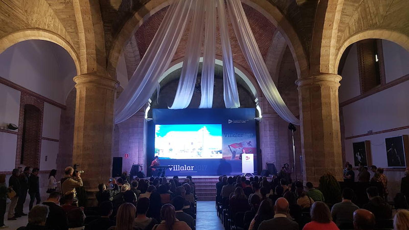 Personalidades del mundo de la política y la sociedad en la Fiesta de Villalar