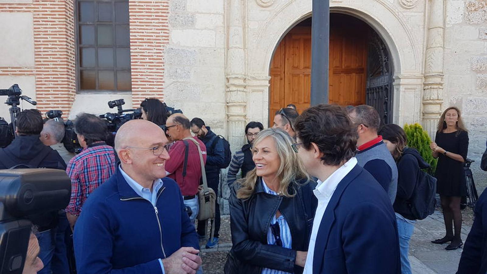 Personalidades del mundo de la política y la sociedad en la Fiesta de Villalar