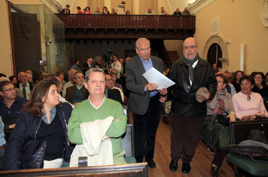 Alfonso Guerra visita la Real Academia de Historia y Arte de San Quirce en Segovia