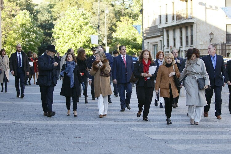 La vicepresidenta del Gobierno, Soraya Sáenz de Santamaría, inaugura la exposición de Miquel Barceló en Salamanca