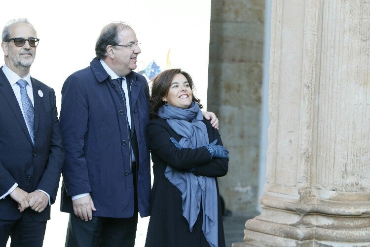 La vicepresidenta del Gobierno, Soraya Sáenz de Santamaría, inaugura la exposición de Miquel Barceló en Salamanca