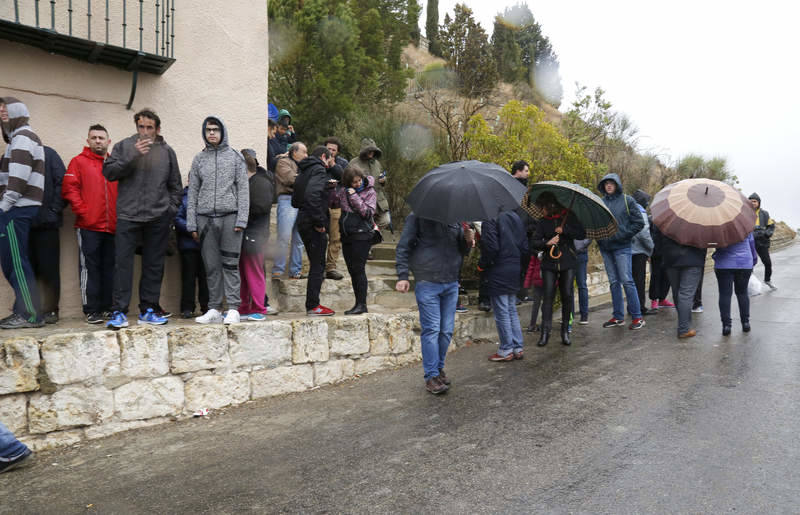 La pedrea del pan y el quesillo en Palencia 2/2
