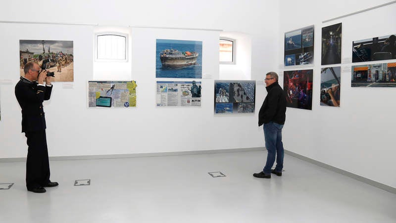 Inauguración de la exposición &#039;Misión Atalanta: La lucha contra la piratería en el Índico&#039; en el Centro Cultural Lecrác de Palencia