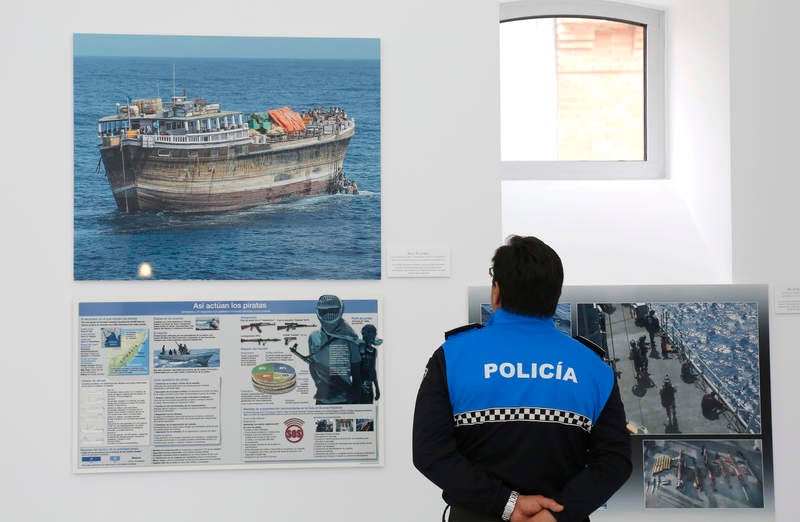 Inauguración de la exposición &#039;Misión Atalanta: La lucha contra la piratería en el Índico&#039; en el Centro Cultural Lecrác de Palencia