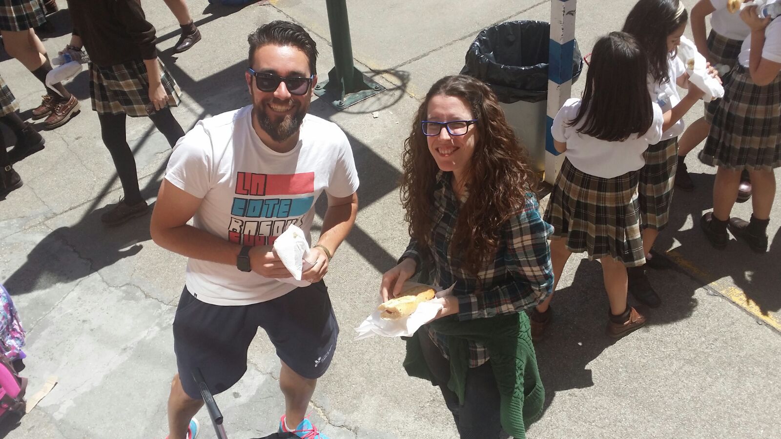 Bocata solidario en el colegio Santa Teresa de Jesús de Valladolid