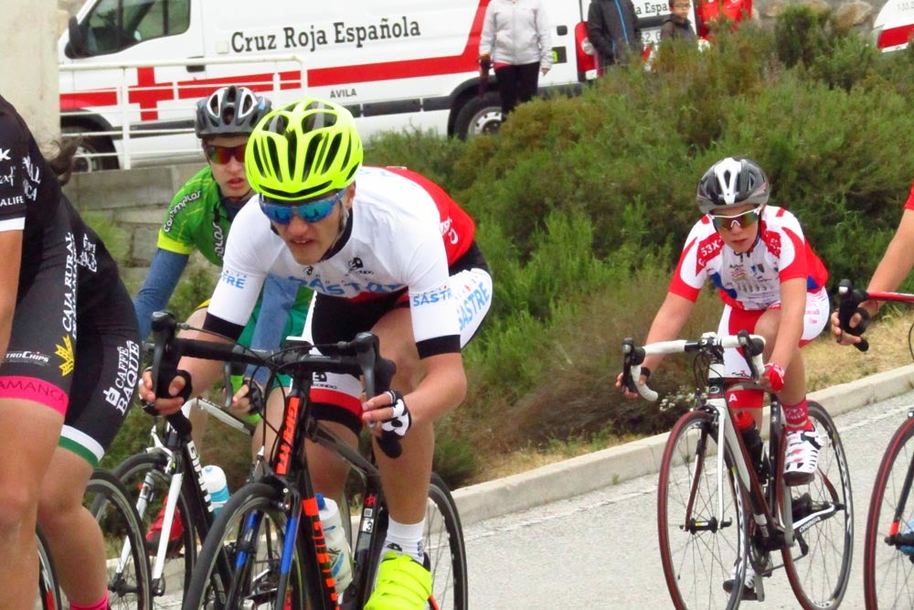 Gran jornada de ciclismo en El Barraco, con el XI Trofeo UCAV para escuelas