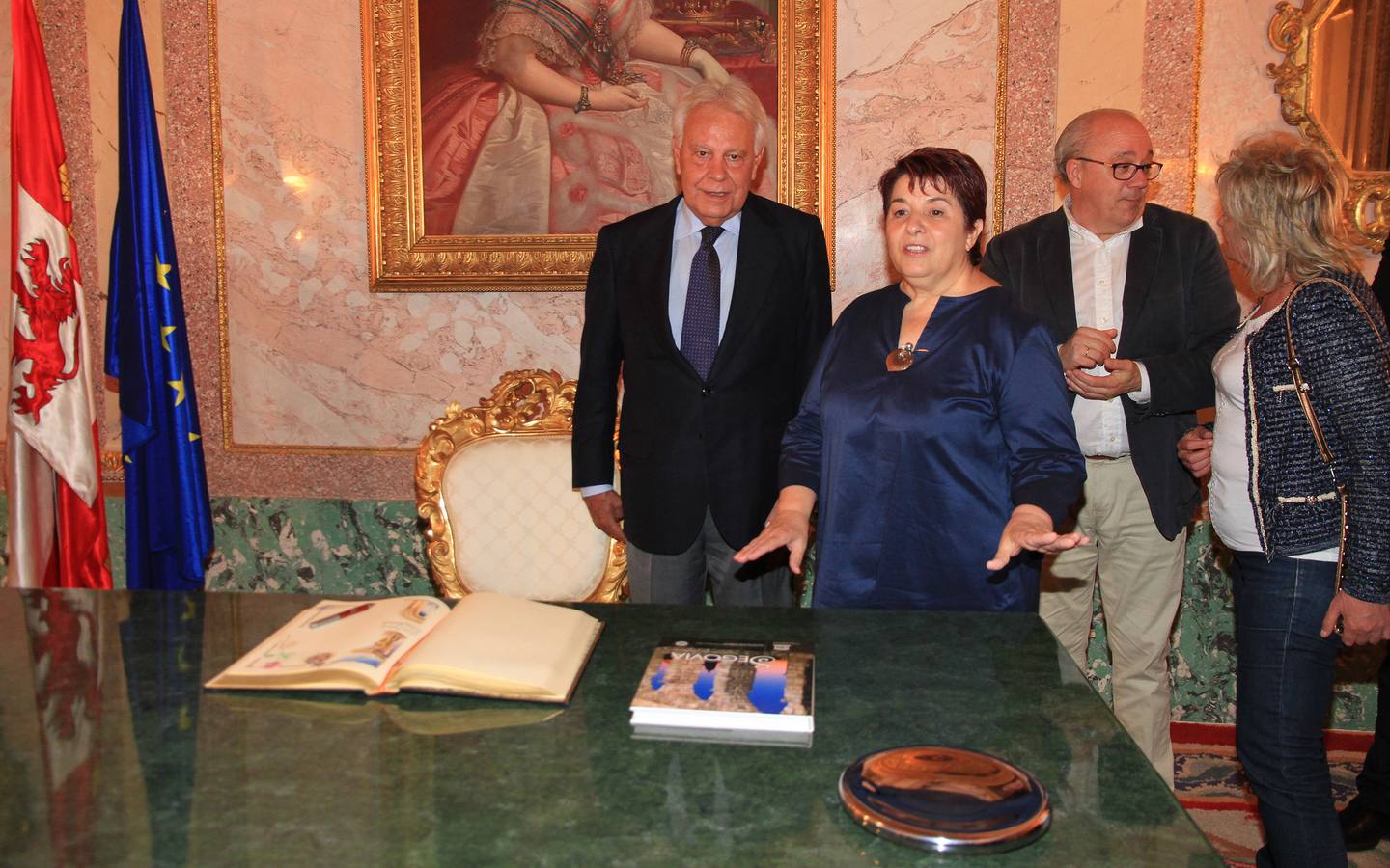 Felipe González visita Segovia