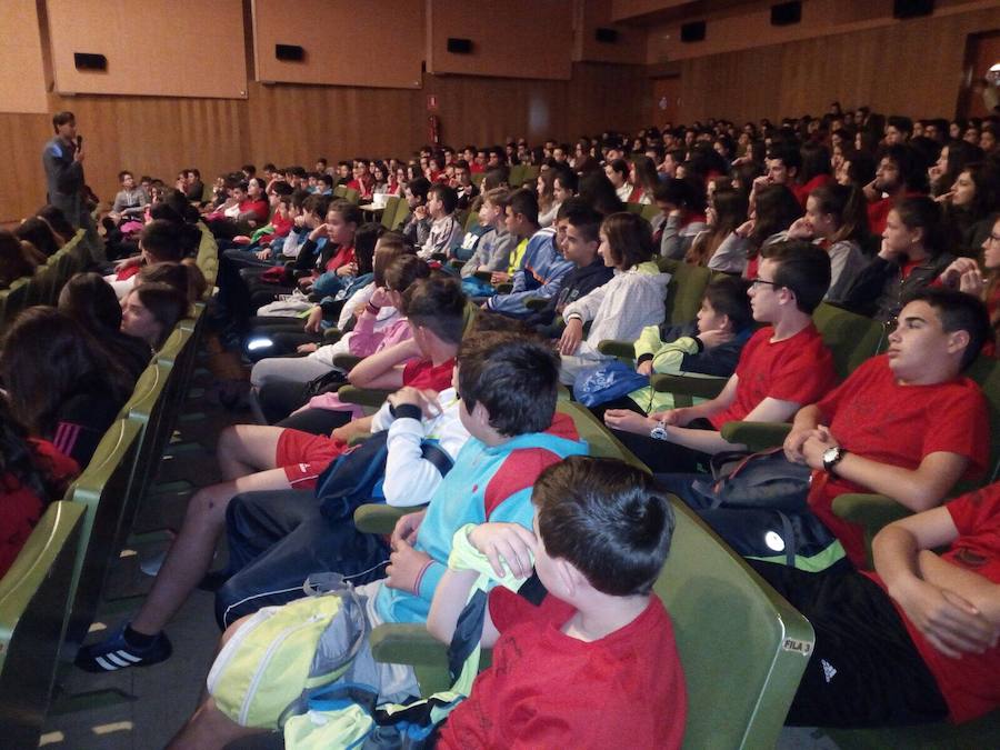II Jornada de educación física en la calle en Arévalo