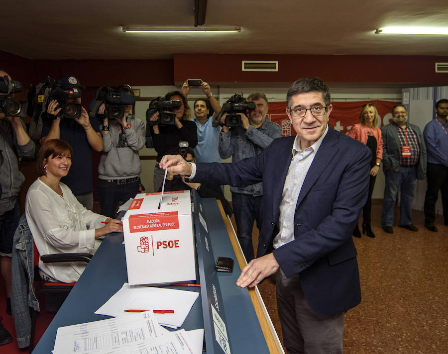 El PSOE decide su presente y su futuro