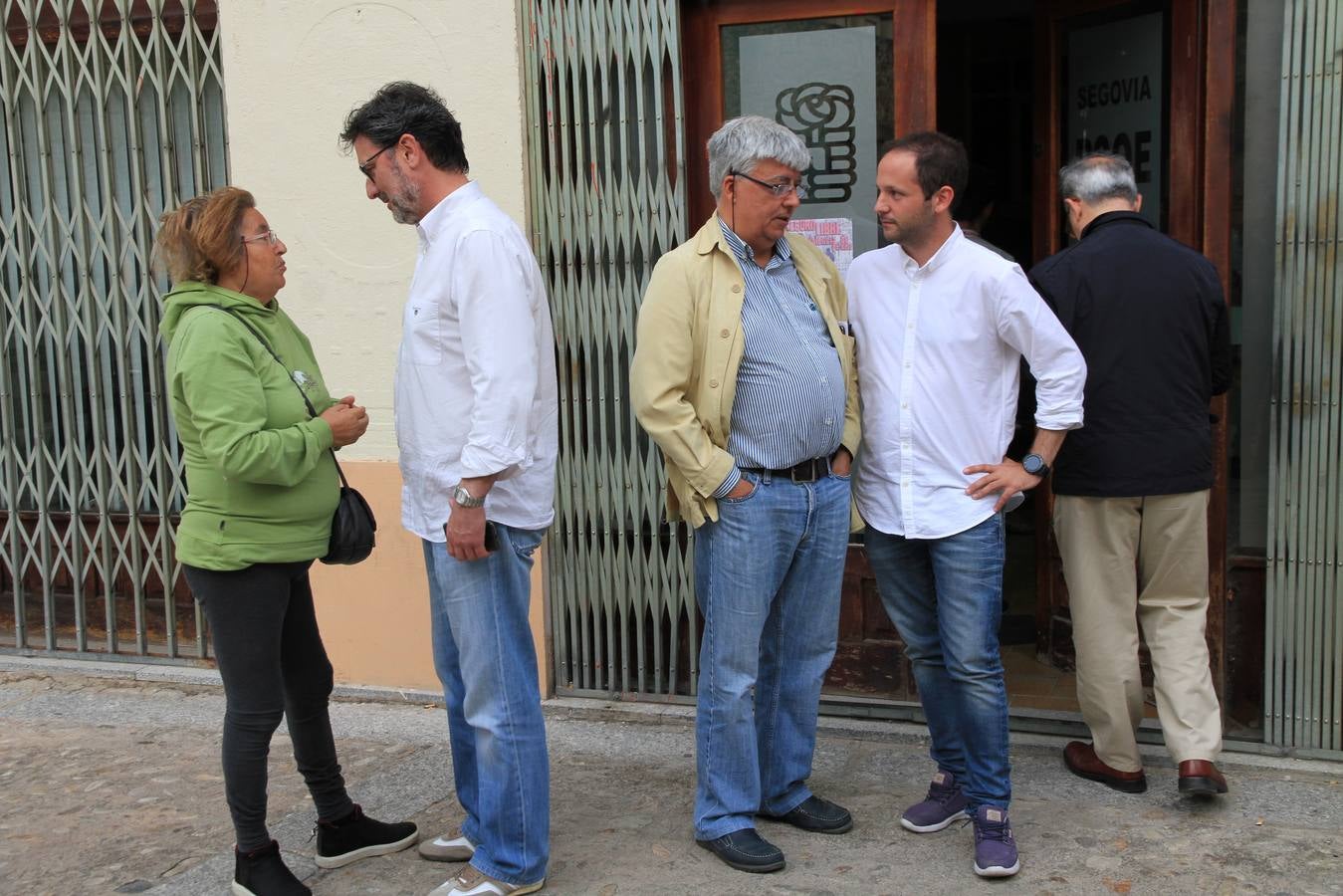 Los afiliados segovianos votan en las primarias del PSOE