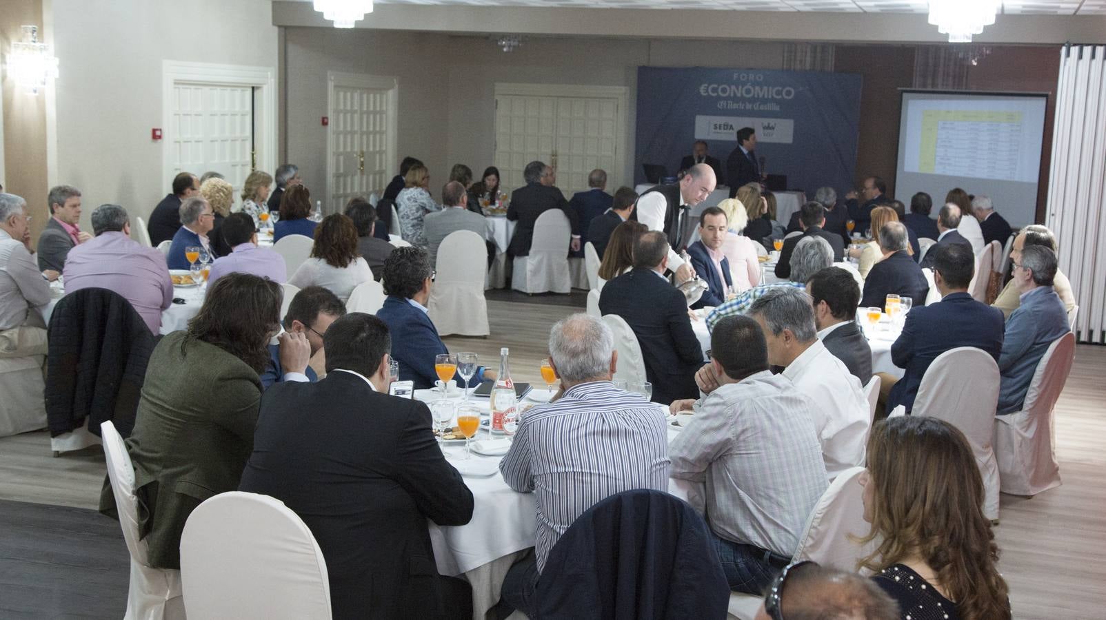 Carlos Fernández Carriedo, en el Foro Económico de El Norte de Castilla de Palencia