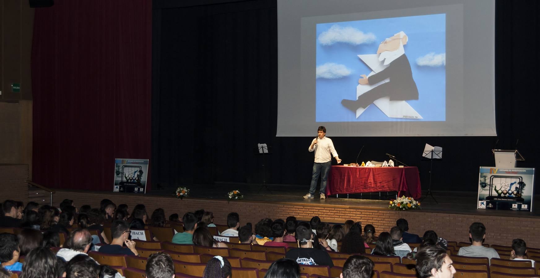 El IES José Jiménez Lozano de Valladolid premia los trabajos de investigación de sus alumnos