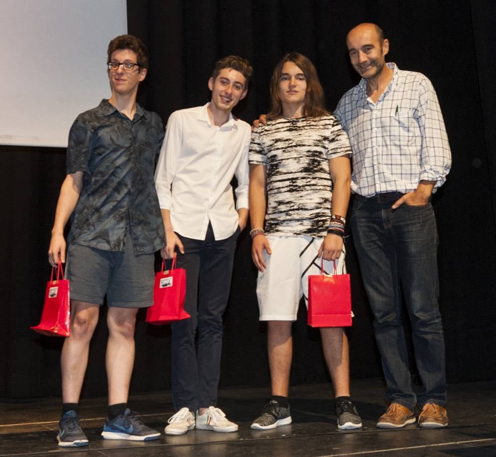 El IES José Jiménez Lozano de Valladolid premia los trabajos de investigación de sus alumnos
